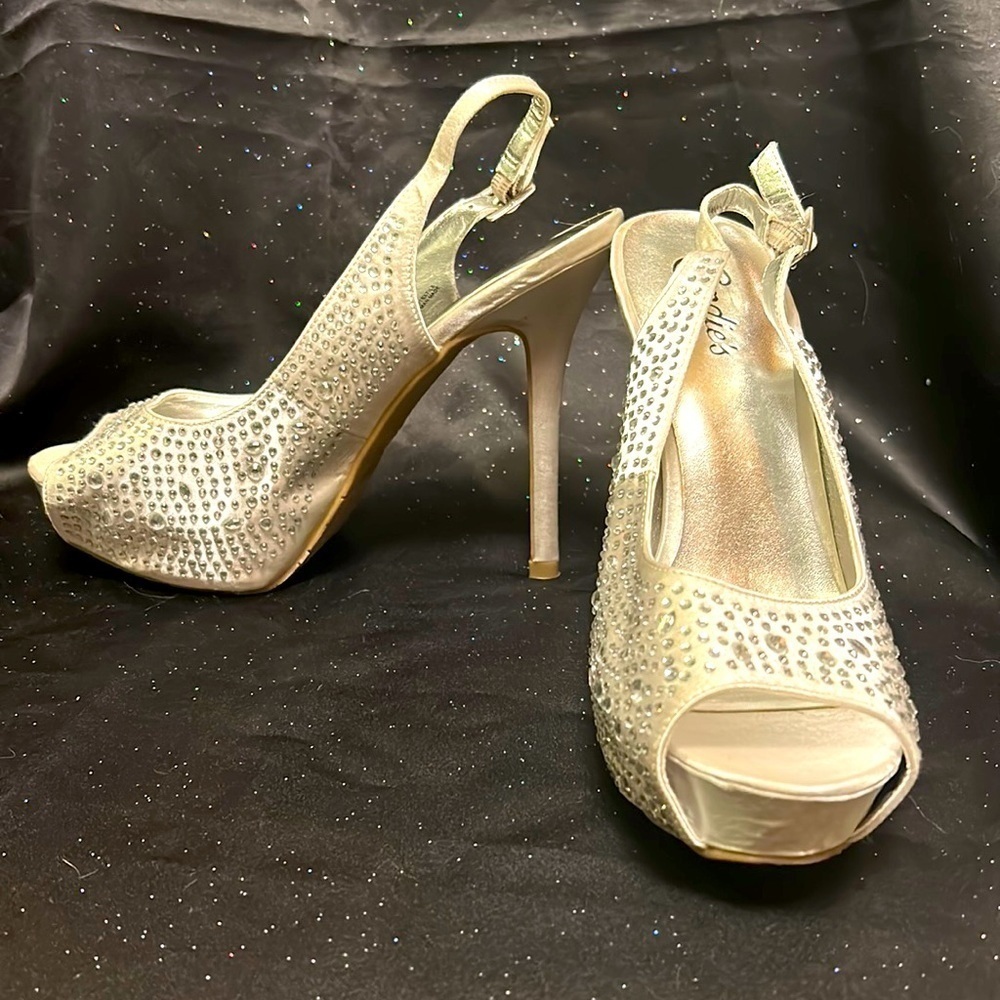 Open Toe Shoes 👠 Candies